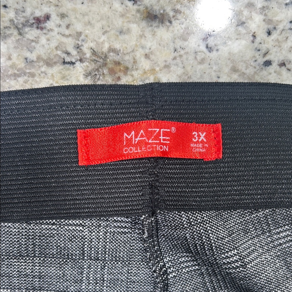 Gray Checkered Women's Trousers - Picture 4 of 5